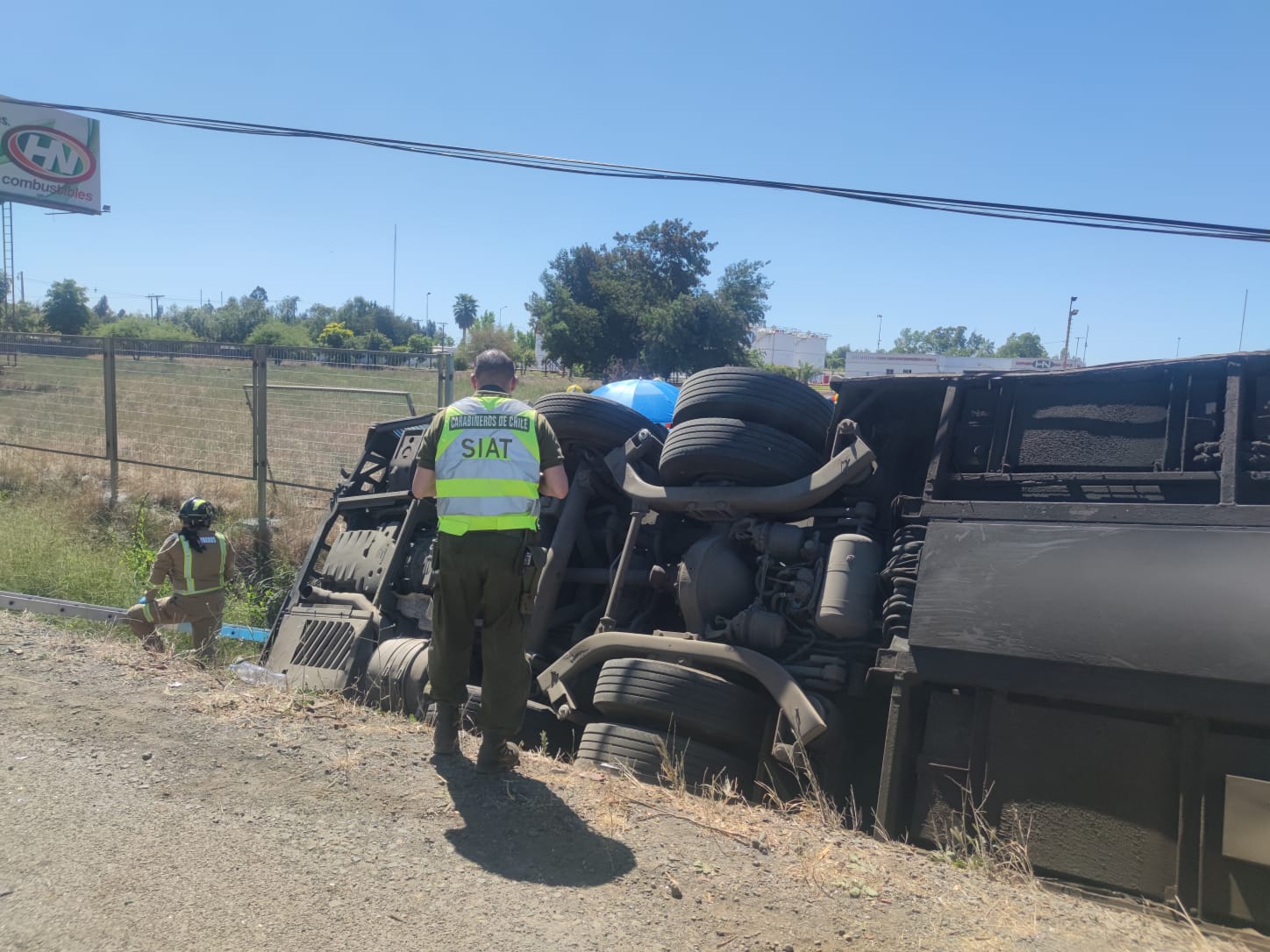 VIDEO: Dos fallecidos y al menos 15 heridos deja volcamiento de bus en ...