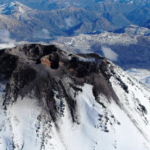 El volcán presenta 18 cráteres. Foto de archivo: Sernageomin
