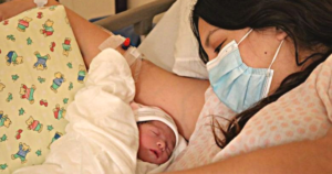 Grace, la primera recién nacida de 2023 en Chillán.