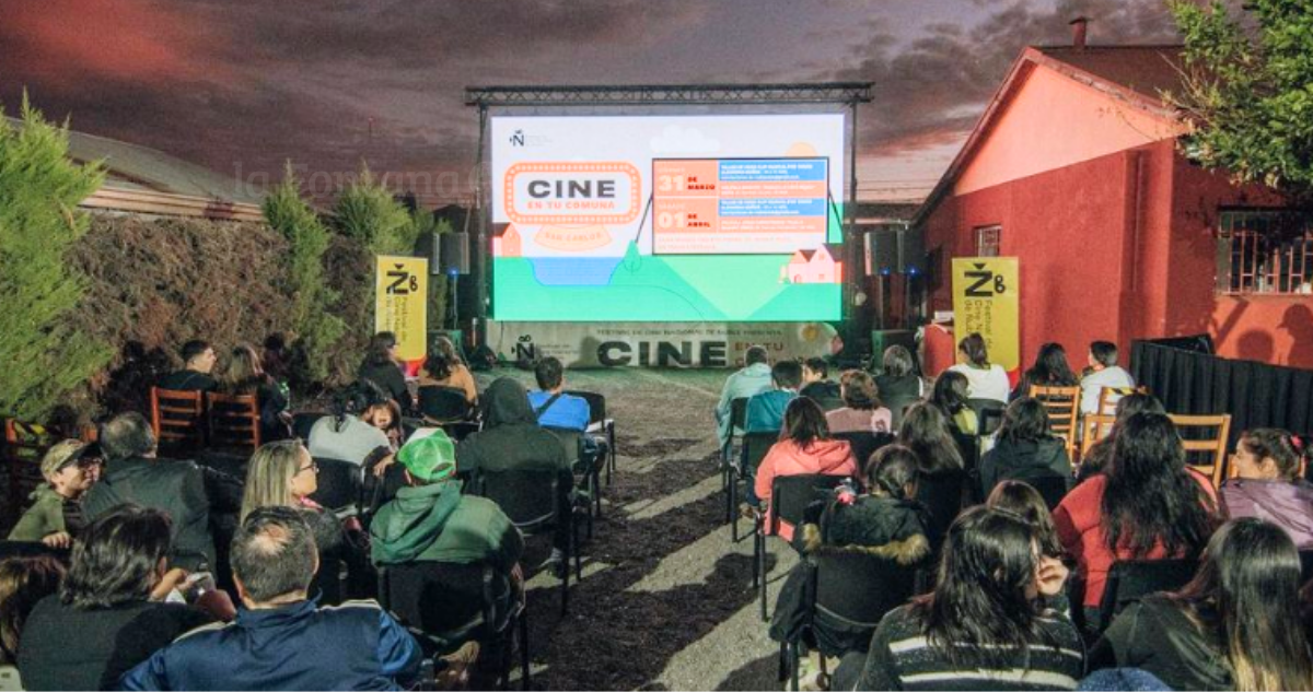 "Cine en tu comuna" exhibió dos películas de manera gratuita en San ...