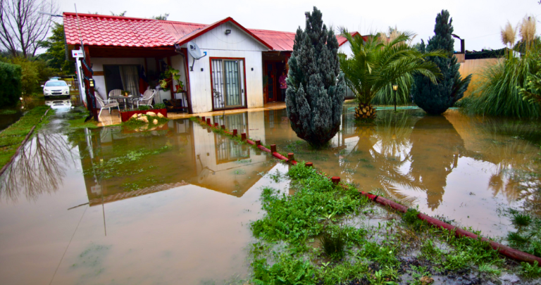 Así quedó una de las viviendas. Foto: Municipalidad de Quillón.