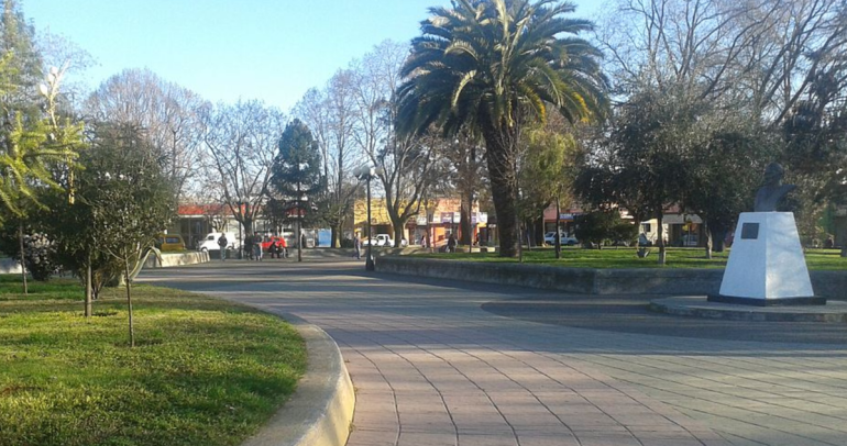 Zona central de la Plaza de Armas de San Carlos. Foto de archivo: Wikimedia