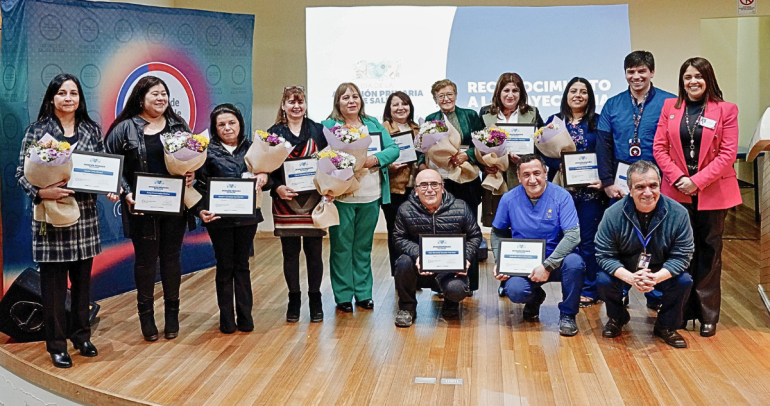 20 trabajadores fueron reconocidos en el día de la APS. Foto: Servicio de Salud Ñuble