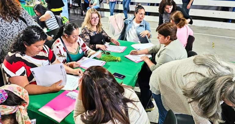 El seminario se centró en los desafíos que enfrenta la agricultura familiar campesina. Foto: Municipalidad de San Nicolás