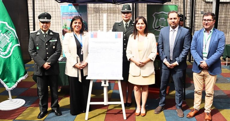 La iniciativa incluye educadoras itinerantes y acceso a jardines infantiles para menores entre 0 y 2 años. Foto: Gendarmería