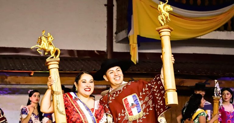 El certamen reunió a 11 parejas de distintas regiones. Foto: Municipalidad de Chillán Viejo