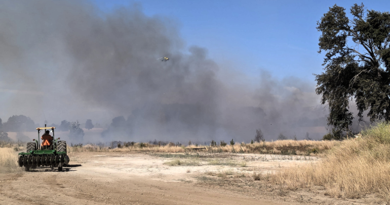 Incendio en Los Mañíos. Foto: Municipio.