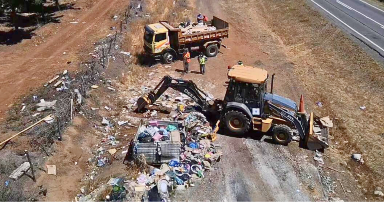 La acumulación de basura genera riesgos sanitarios y ambientales. Foto: Municipio.