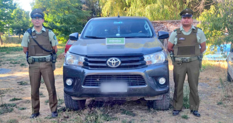 El vehículo recuperado. Foto: Carabineros.