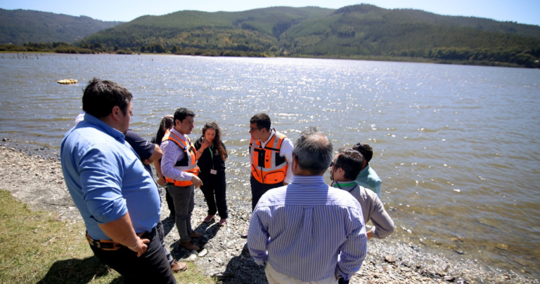 El Lago Lanalhue queda entre las comunas de Contulmo y Cañete, Región del Biobío.