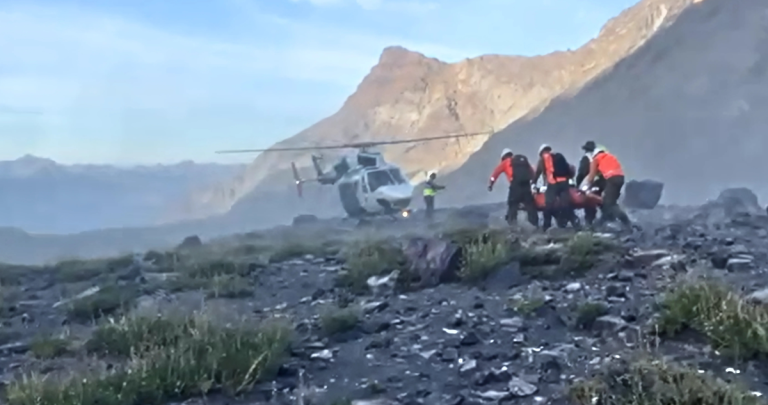 Un helicóptero y una cuadrilla fueron parte del equipo de rescate. Foto: Carabineros.