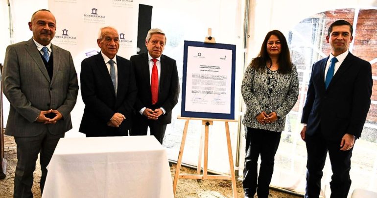 La ceremonia se realizó en la delegación municipal de Campanario. Foto: Poder Judicial