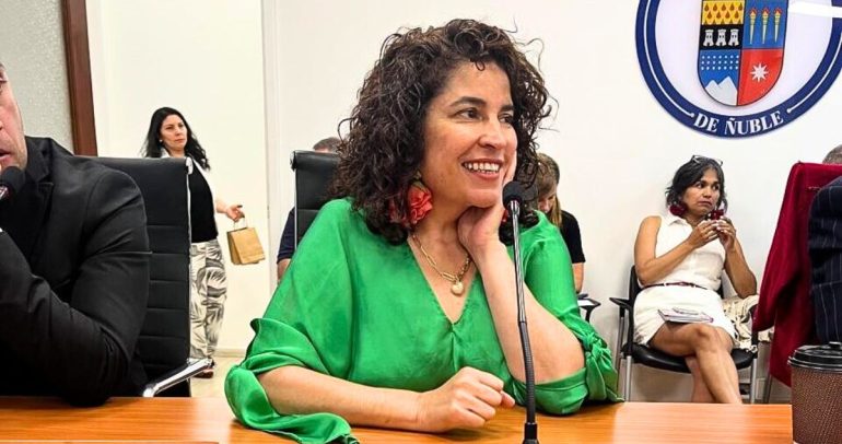 El caso involucra un viaje a Argentina durante una licencia médica de tres meses. Foto: Prensa Lorena Jardúa