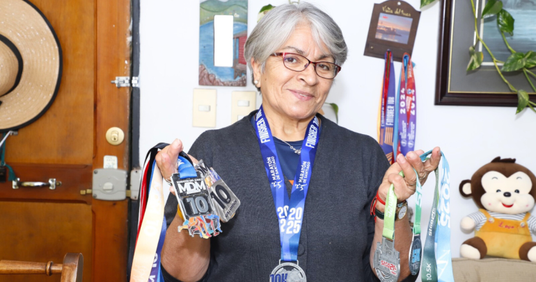 Ana Luisa Llantén, maratonista de 72 años.