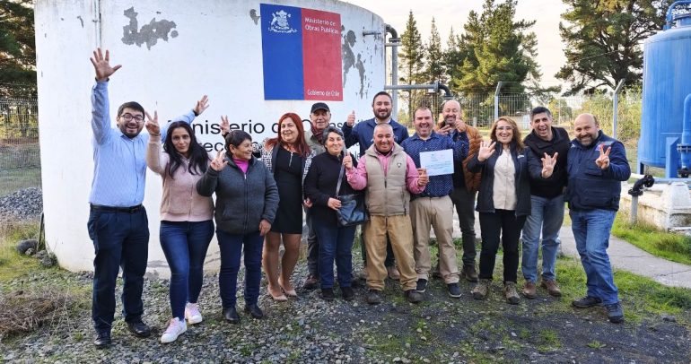Comité de Agua Potable Rural “Trinidad Relbún” junto a autoridades.