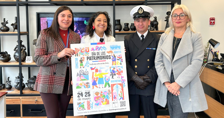 Autoridades promocionando la iniciativa.