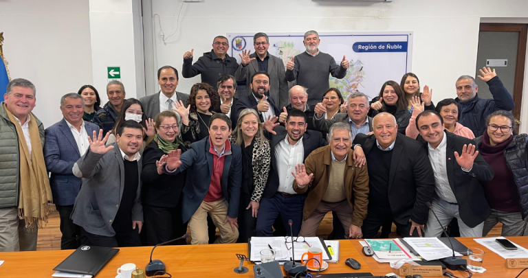 Los consejeros tras aprobar el presupuesto. Foto: Cedida.