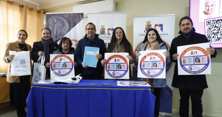 Estos sellos exhibirán los locales adheridos. Foto: Municipio.