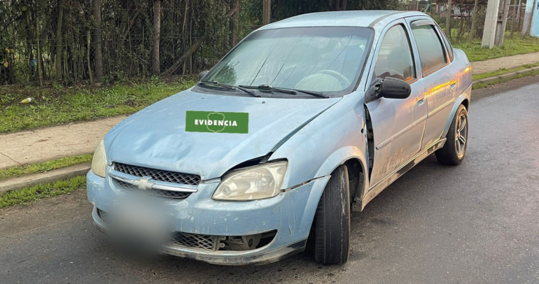 El vehículo recuperado. Foto: Carabineros.