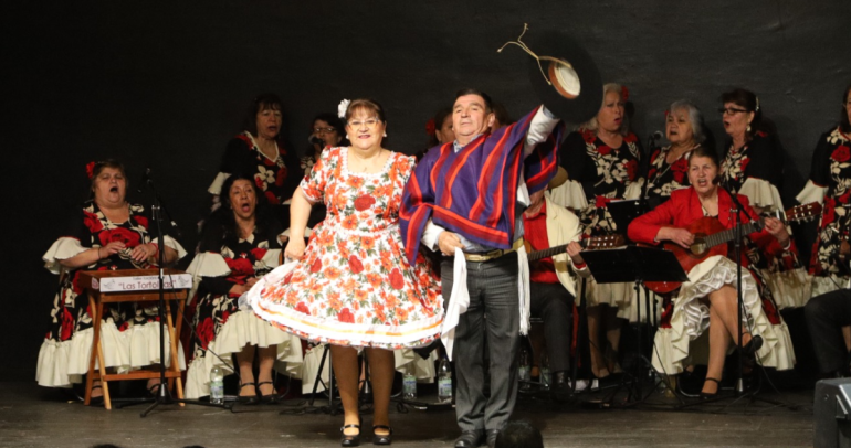 La pareja ganadora. Foto: Dideco Chillán.