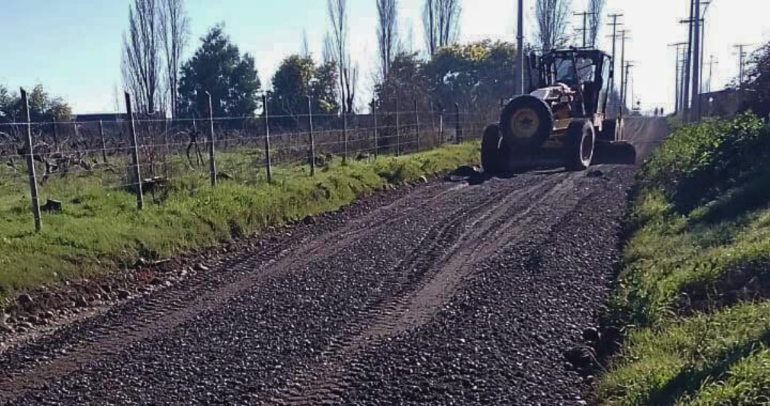 Pavimentación de camino. Foto: MOP Ñuble.