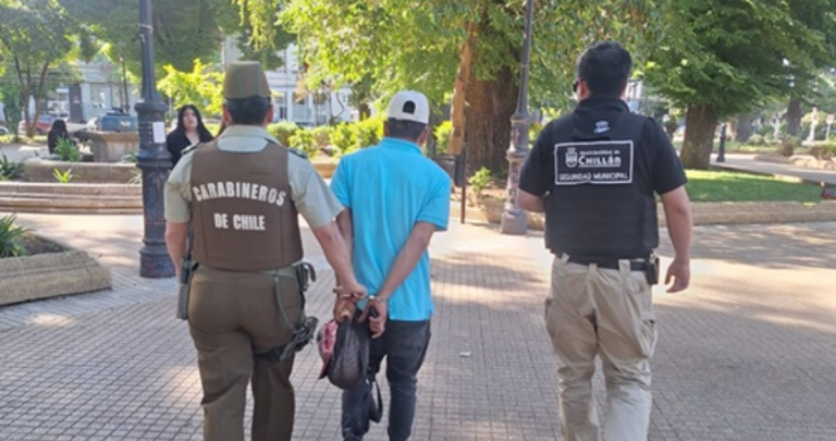 El detenido fue puesto a disposición de Fiscalía. Foto: Municipalidad de Chillán.