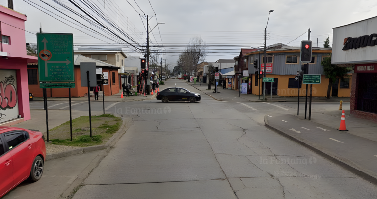 La intersección de calles Puelma y Vicuña Mackenna en San Carlos. Foto de archivo: Street View.