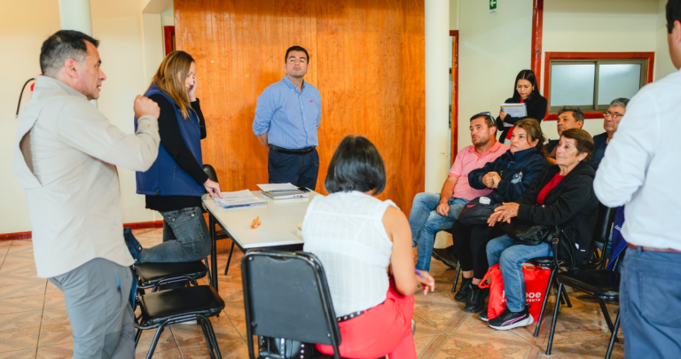 La primera reunión fue en Portezuelo. Foto: GORE.