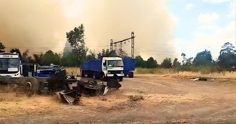 Así se ven las llamas en el sector Buli Estación. Imagen enviada por un lector.