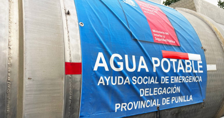 Camión aljibe. Foto: Delegación Presidencial Punilla.