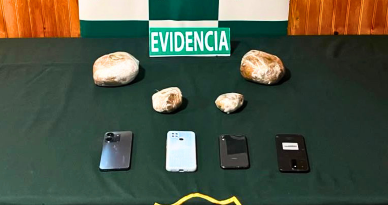Evidencia de lo incautado. Foto: Carabineros Ñuble.