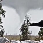 Así se ve el tornado en un registro compartido en redes sociales.