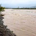 Así se veía el río en el sector, este martes. Foto: DPP.