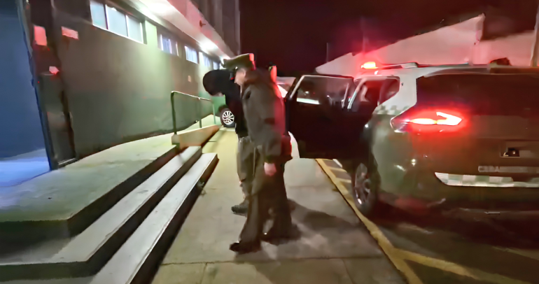 Detienen en Bulnes a hombre con 2 órdenes vigentes que violaba medida cautelar de VIF