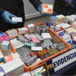 2 detenidos por tráfico de drogas en Chillán: uno de ellos vendía fármacos en feria libre