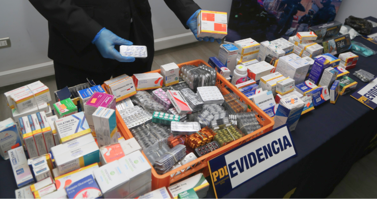 2 detenidos por tráfico de drogas en Chillán: uno de ellos vendía fármacos en feria libre