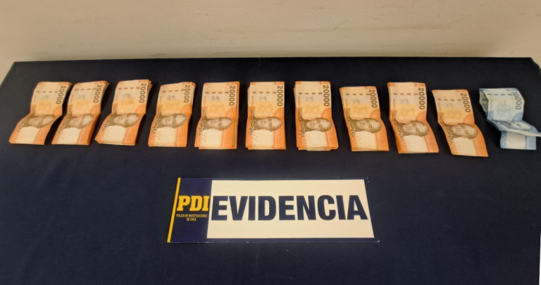 Mujer resultó lesionada durante robo de $1 millón tras un choque en Chillán: PDI recuperó $960 mil