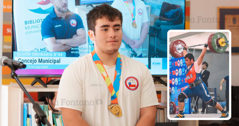 Nicolás Pino y su medalla, ante el Concejo Municipal de Bulnes. Foto: Municipio.