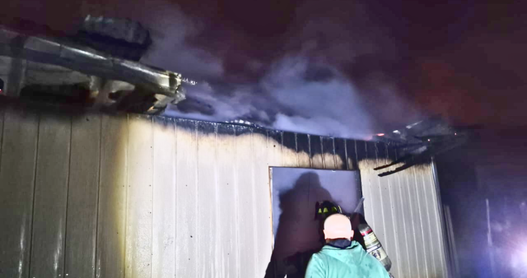 Caída de rayo incendió una casa en Verquicó y lluvias anegaron otras 2 en San Carlos