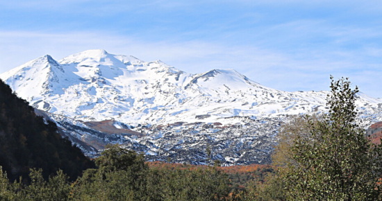 Cordillera de los Andes, blanca por la nieve.